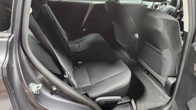 Photo of 2018 Pewter Toyota RAV4