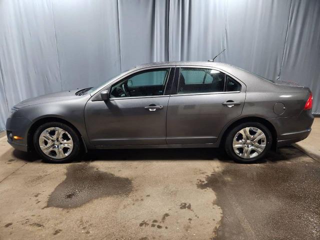 Photo of 2011 Pewter Ford Fusion