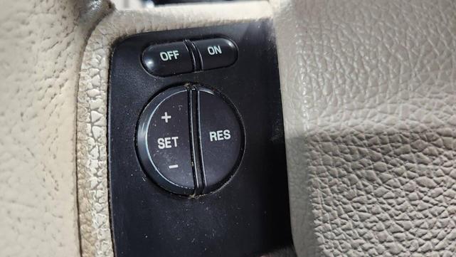 Photo of 2007 Silver Ford Explorer
