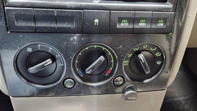 Photo of 2007 Silver Ford Explorer