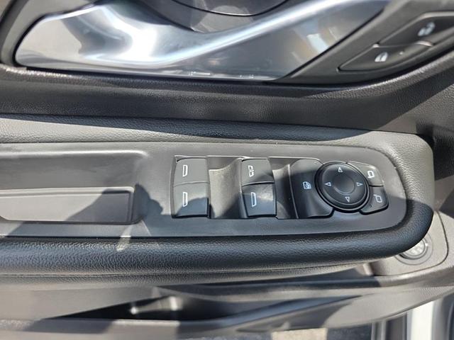 Photo of 2024 Summit White GMC Terrain