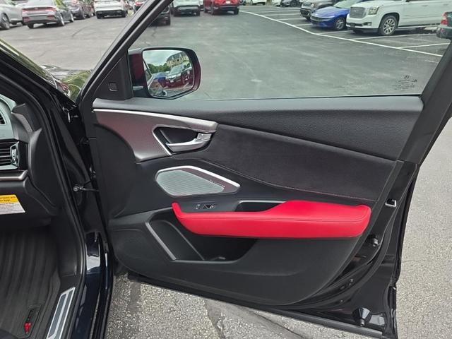 Photo of 2025 Black Pearl Acura RDX