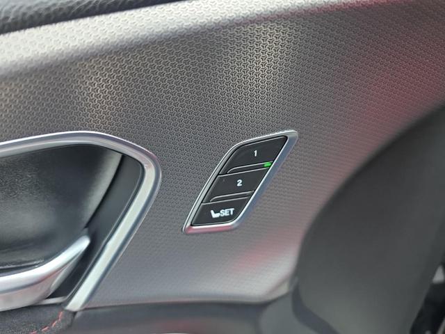 Photo of 2025 Black Pearl Acura RDX