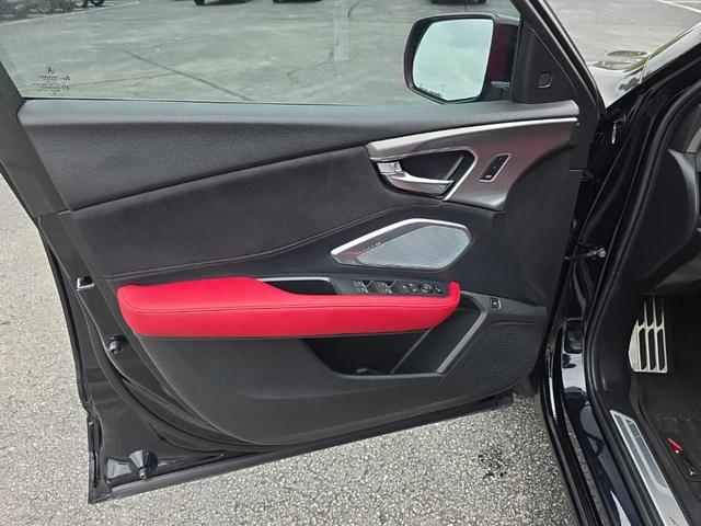 Photo of 2025 Black Pearl Acura RDX