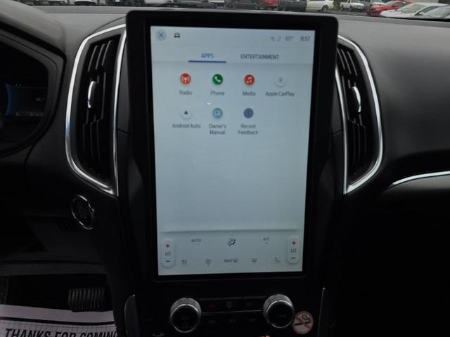 Photo of 2022 Silver Metallic Ford Edge