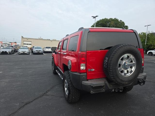 Photo of 2009 Victory Red Hummer H3