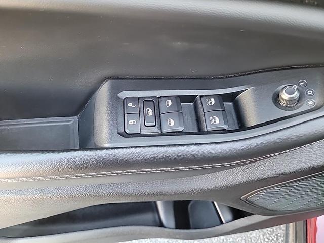 Photo of 2023 Velvet Red Pearlcoat Jeep Grand Cherokee
