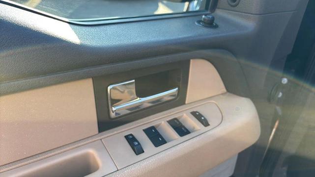 Photo of 2013 Tuxedo Black Metallic Ford F-150