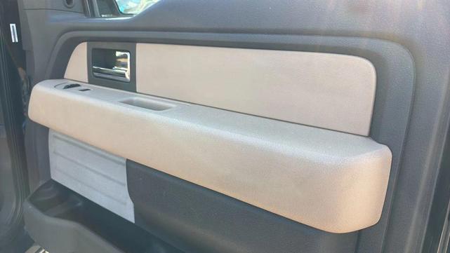 Photo of 2013 Tuxedo Black Metallic Ford F-150