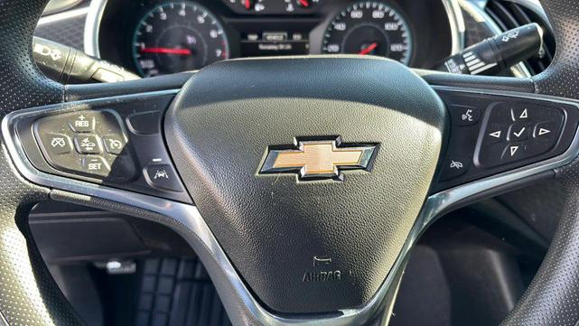 Photo of 2021 Silver Ice Metallic Chevrolet Malibu