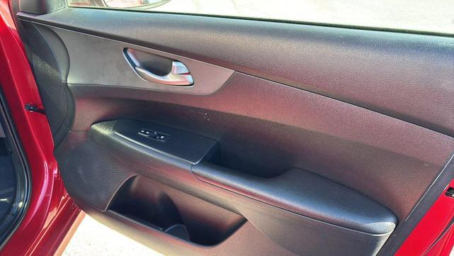 Photo of 2020 Currant Red Kia Forte