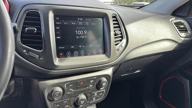 Photo of 2021 Laser Blue Pearlcoat Jeep Compass
