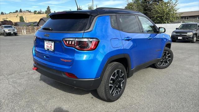 Photo of 2021 Laser Blue Pearlcoat Jeep Compass