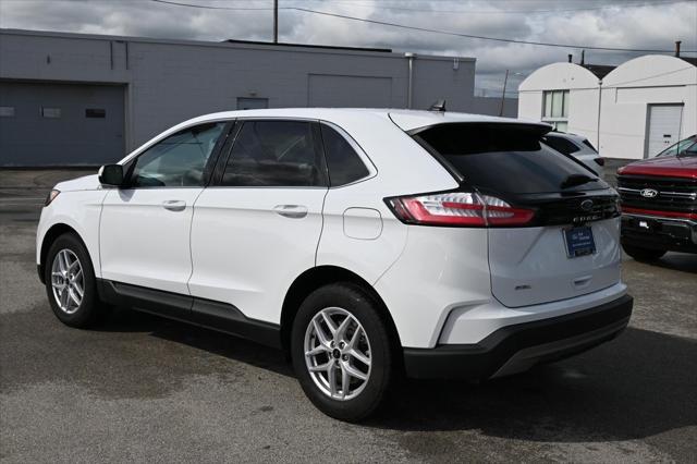 Photo of 2024 Oxford White Ford Edge