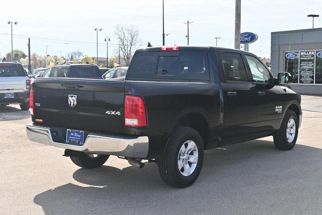 Photo of 2023 Diamond Black Crystal Pearlcoat RAM 1500 Classic