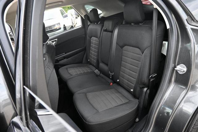 Photo of 2016 Magnetic Ford Edge