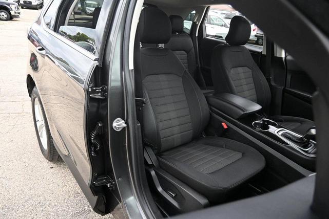 Photo of 2016 Magnetic Ford Edge