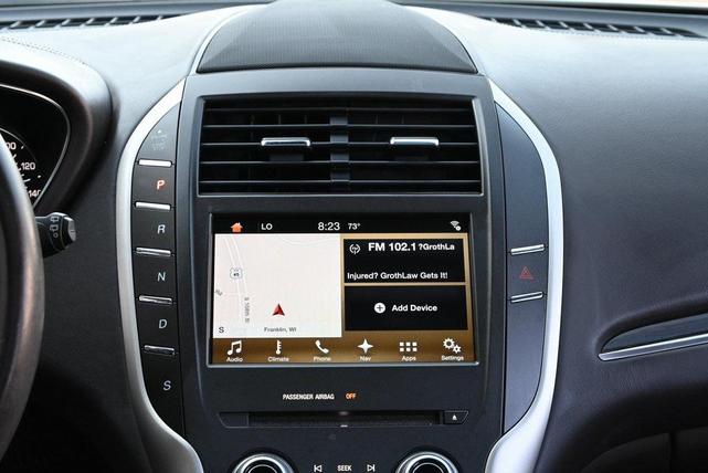 Photo of 2016 Confidential White Tri-Coat Lincoln MKC