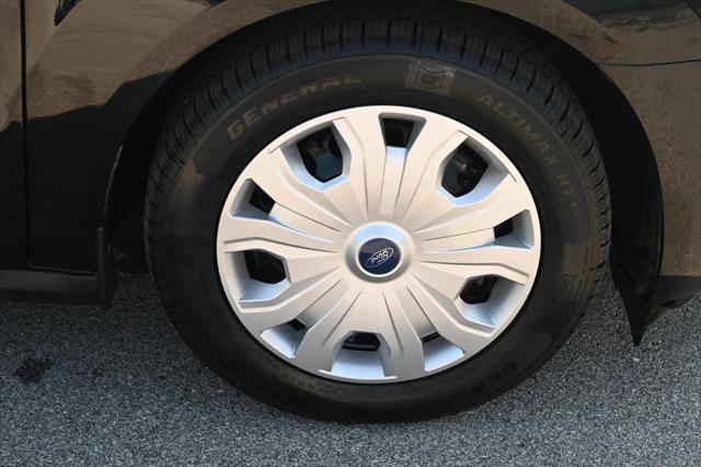 Photo of 2021 Black Metallic Ford Transit Connect
