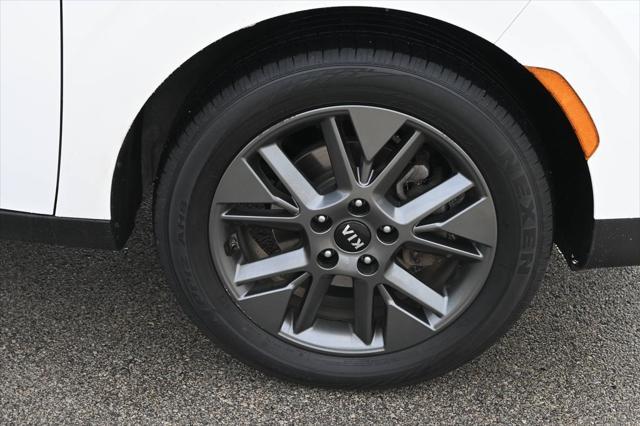 Photo of 2020 Snow White Pearl Kia Soul