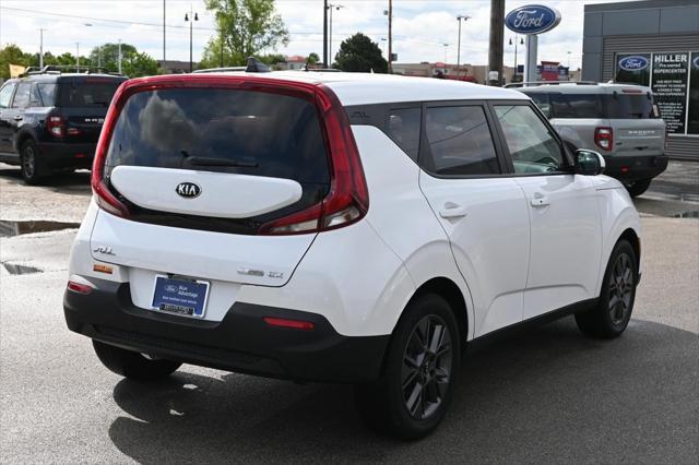 Photo of 2020 Snow White Pearl Kia Soul