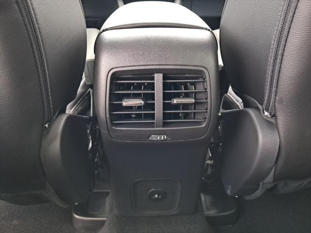 Photo of 2025 White Metallic Ford Escape