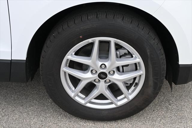 Photo of 2024 Oxford White Ford Edge