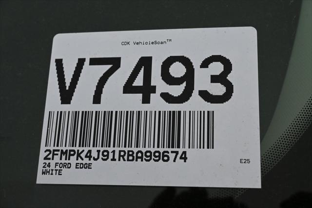 Photo of 2024 Oxford White Ford Edge