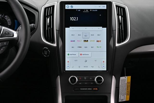 Photo of 2024 Oxford White Ford Edge