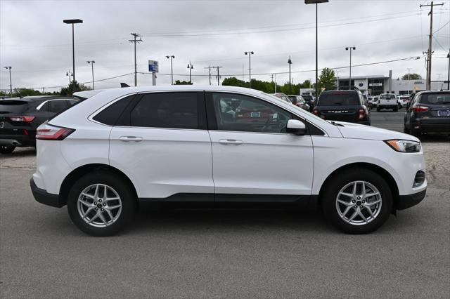 Photo of 2024 Oxford White Ford Edge