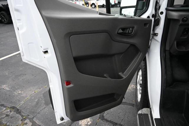 Photo of 2023 OXFORD WHITE Ford Transit-250