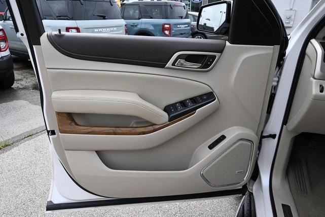 Photo of 2020 White GMC Yukon