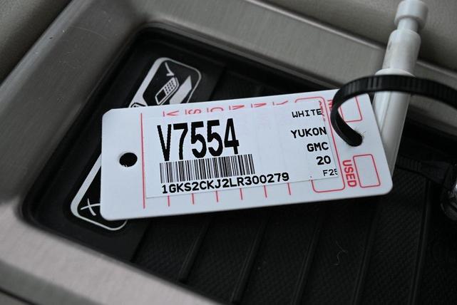 Photo of 2020 White GMC Yukon