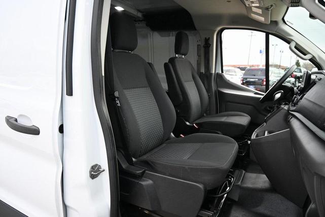 Photo of 2021 Oxford White Ford Transit-250