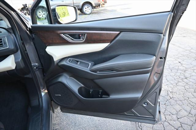 Photo of 2022 Magnetite Gray Metallic Subaru Ascent