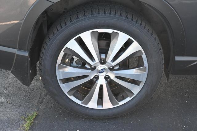 Photo of 2022 Magnetite Gray Metallic Subaru Ascent