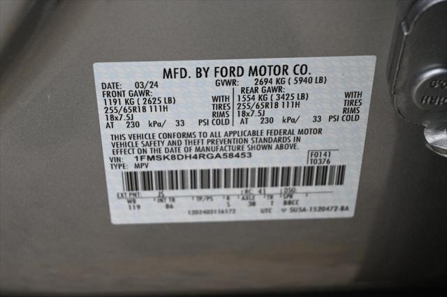Photo of 2024 Silver Metallic Ford Explorer