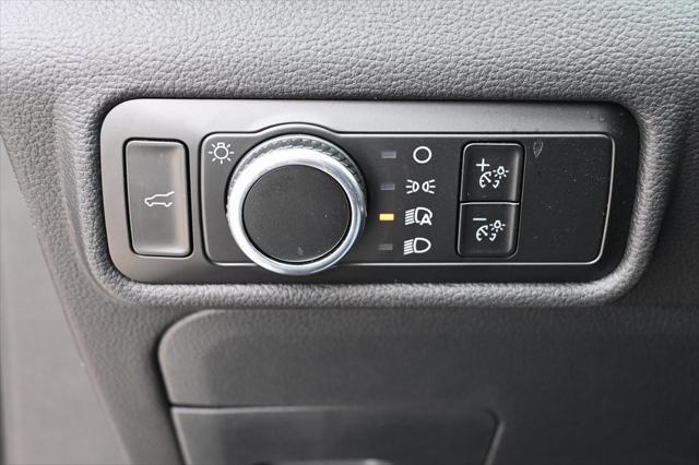 Photo of 2024 Silver Metallic Ford Explorer