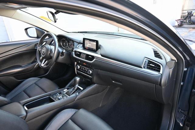 Photo of 2017 Deep Crystal Blue Mazda Mazda6