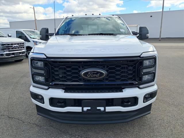 Photo of 2025 Oxford White Ford F-350