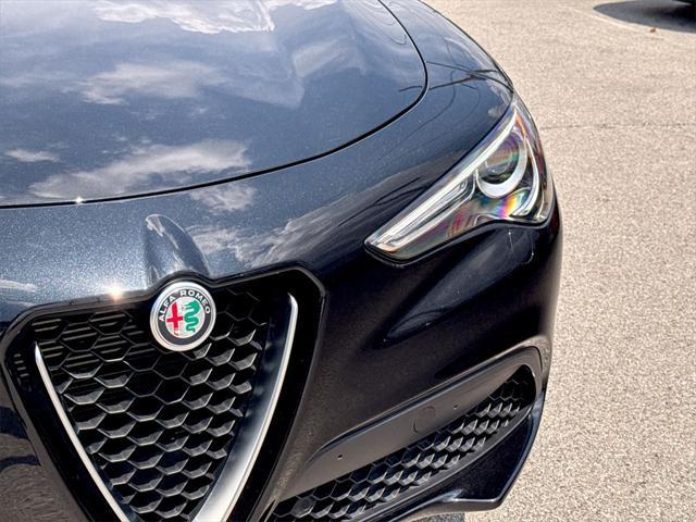 Photo of 2022 Vulcano Black Metallic Alfa Romeo Stelvio