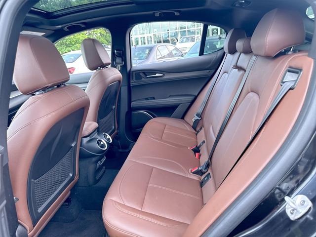 Photo of 2022 Vulcano Black Metallic Alfa Romeo Stelvio