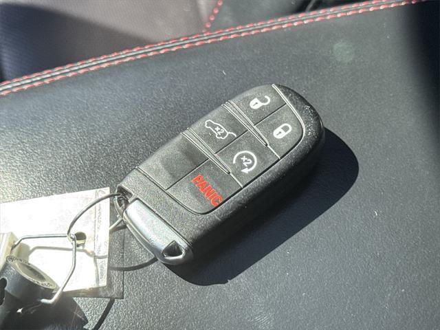Photo of 2023 DB Black Crystal Clearcoat Dodge Durango