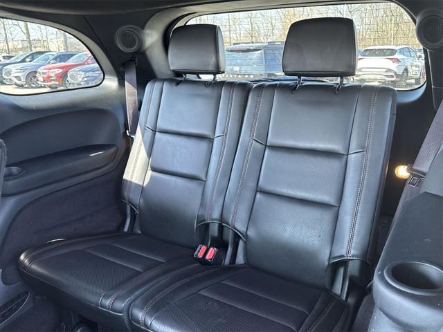 Photo of 2023 DB Black Crystal Clearcoat Dodge Durango