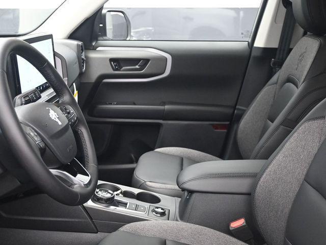Photo of 2025 Oxford White Ford Bronco Sport