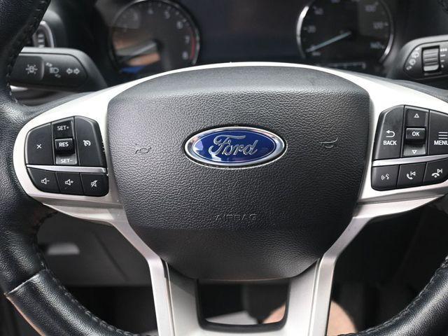 Photo of 2023 Carbonized Gray Metallic Ford Explorer