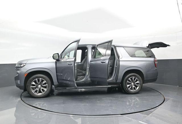 Photo of 2022 Satin Steel Metallic Chevrolet Suburban