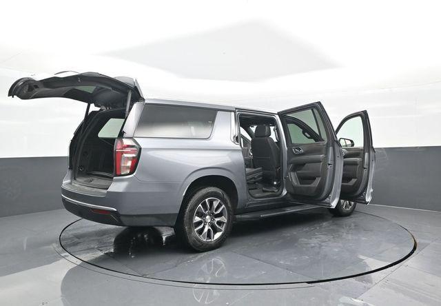 Photo of 2022 Satin Steel Metallic Chevrolet Suburban