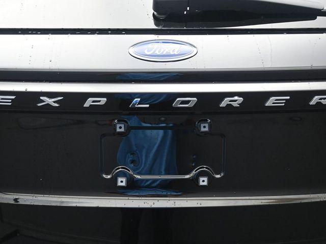 Photo of 2025 Agate Black Metallic Ford Explorer