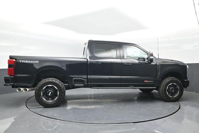 Photo of 2025 Agate Black Metallic Ford F-250